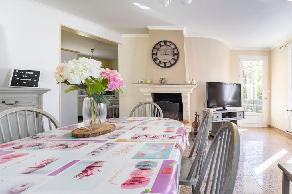 La Maison Des Epinouses Chaucre Extérieur photo